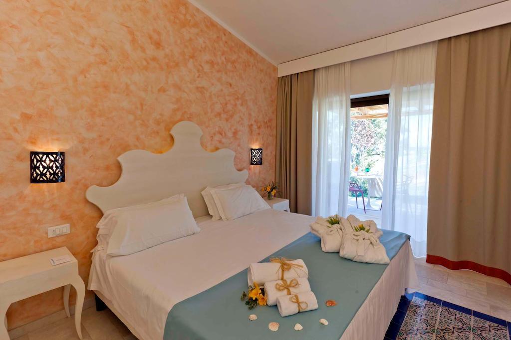 Paradise Resort And Spa 圣特奥多罗 外观 照片